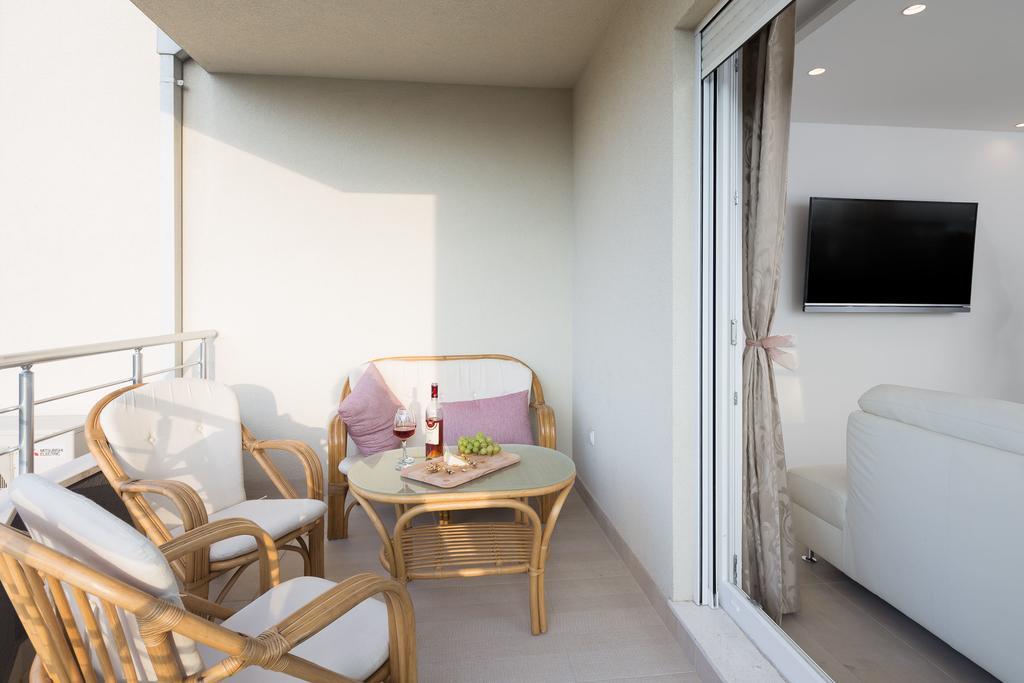 The Adriatic Pearl Split Apartment Подстрана Екстериор снимка